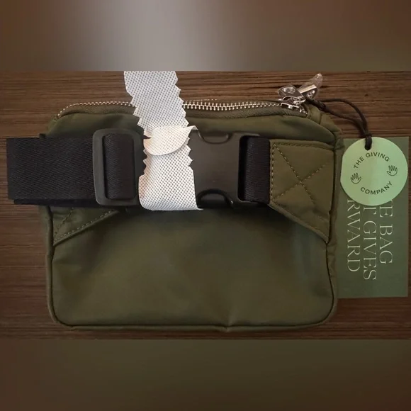 State Lorimer Mini Fanny Pack Olive with Silver Zippers - Picture 7 of 7